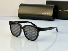 Picture of Balenciga Sunglasses _SKUfw52349894fw